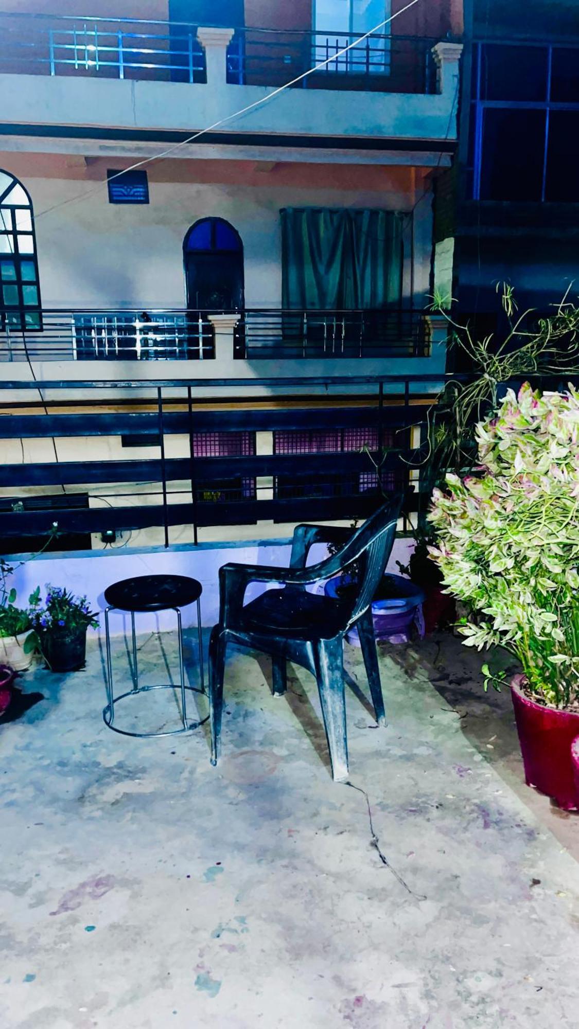 Chandan Homestay Allāhābād Junction Dış mekan fotoğraf